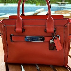 Coach swagger 27 coral / orange satchel crossbody zip closure